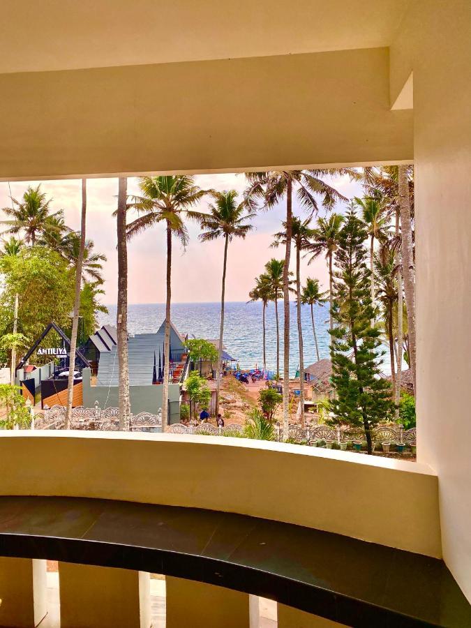 Hellovarkala Beach Resort Luaran gambar