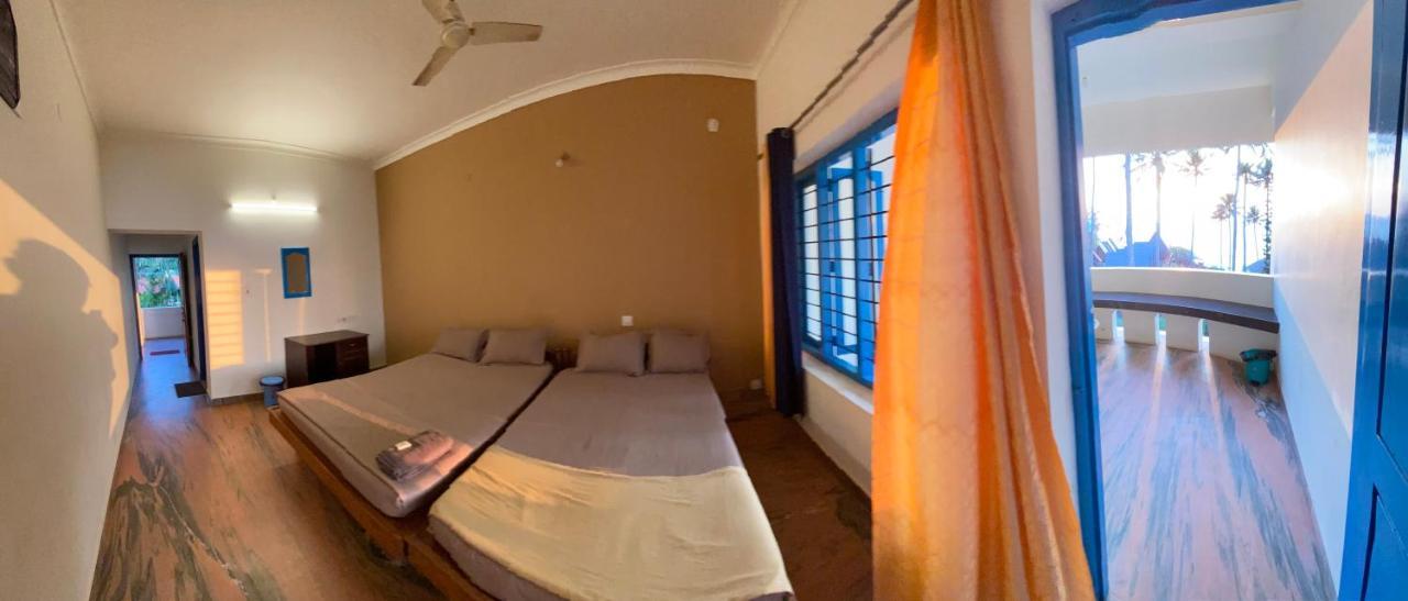 Hellovarkala Beach Resort Luaran gambar
